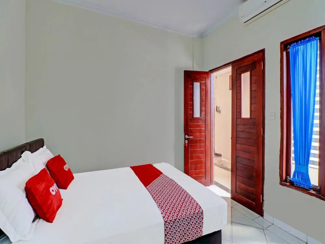 OYO 91933 Puri Gana Residence
