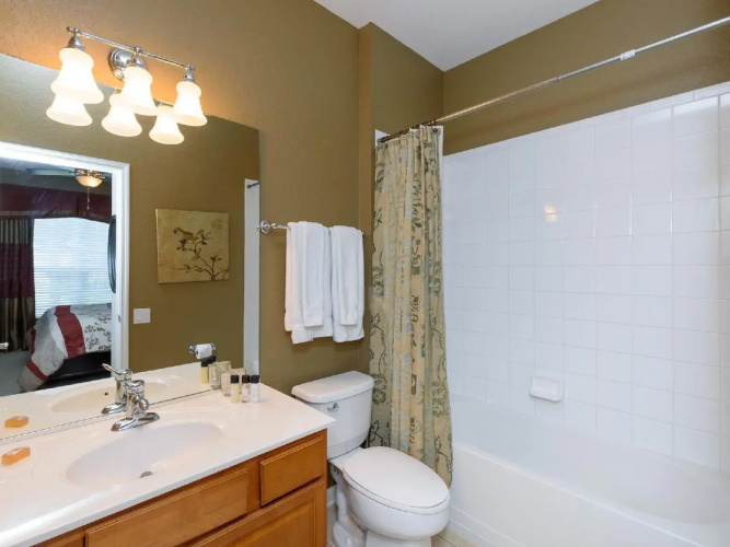 Villa 7773 Windsor Hills