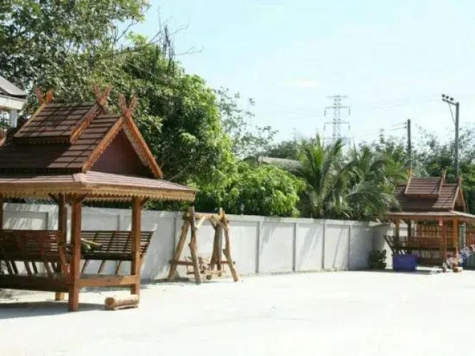 Suparit Resort