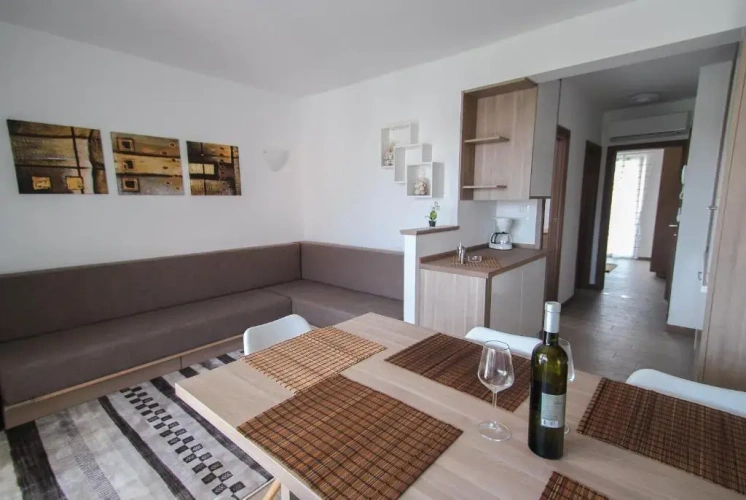 1 Bedroom Apartment