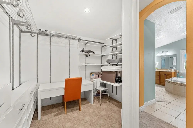 3811 Ocean Beach Blvd