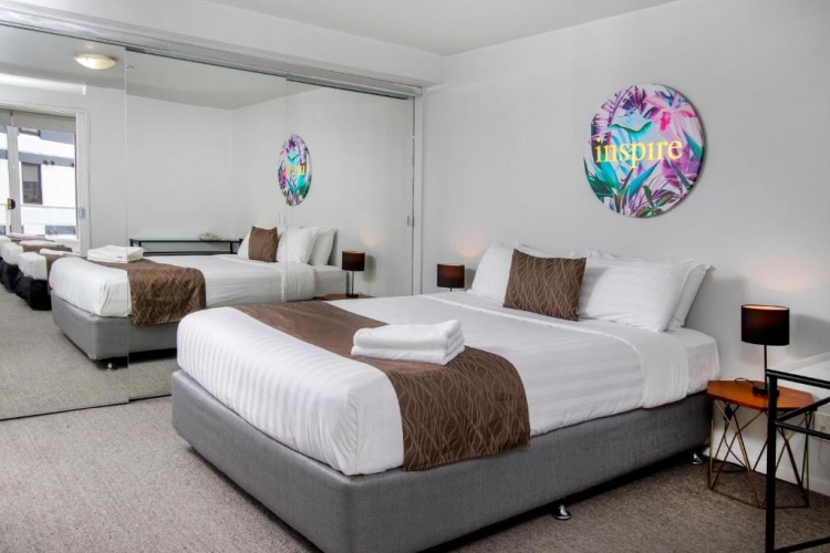 Deluxe Triple Suite