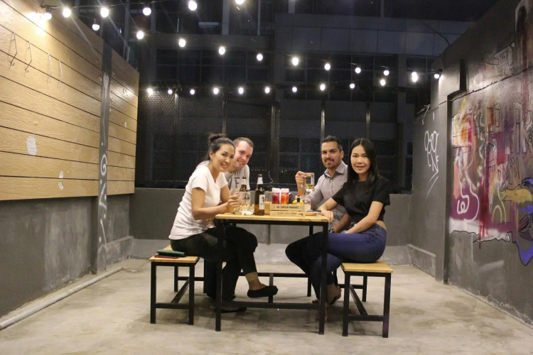 Din Space Bangkok