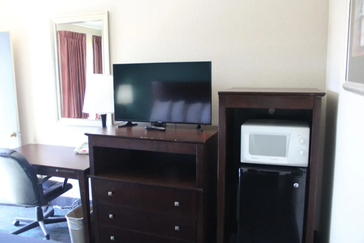 Budget Inn