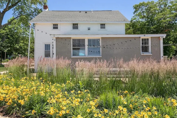 Saugatuck Harbor House