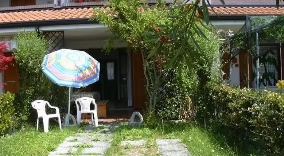 Appartamenti Acacie AdriaMare