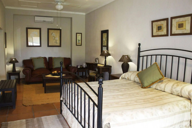 Chestnut Country Lodge