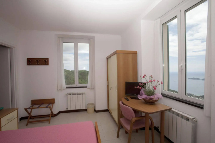 Hotel Ristorante Montallegro