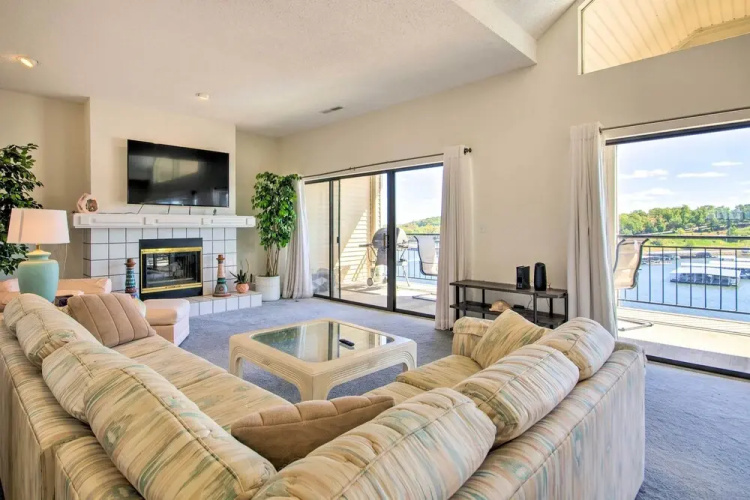 Waterfront Condo w/ Resort Perks in Lake Ozark!