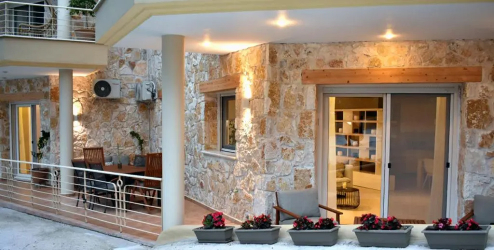 Gallery Suites Parga