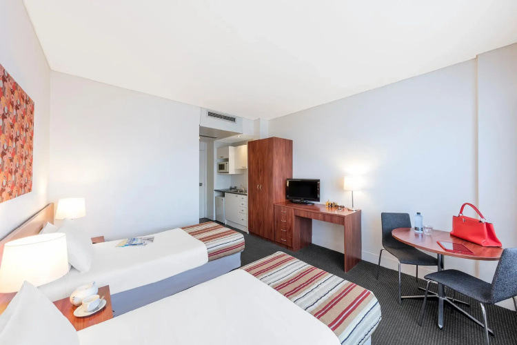 Macleay Hotel