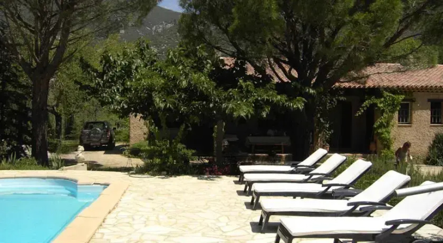 Villa 2 Cypresses