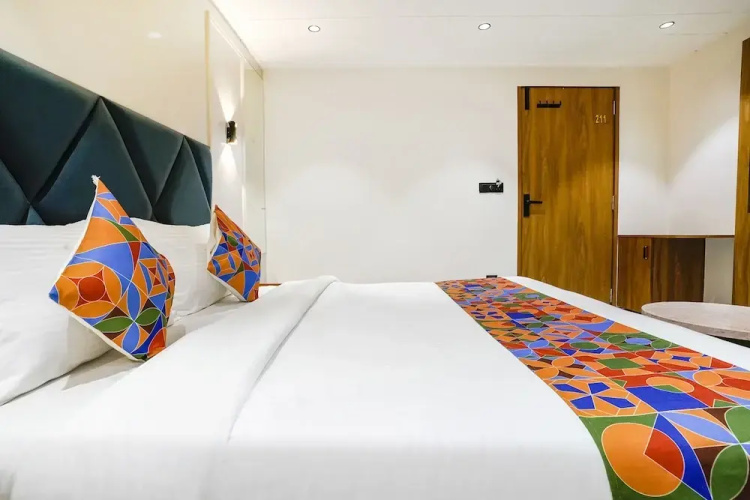 Fabhotel Ms Residency