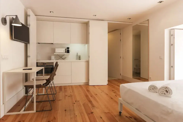 Combro Suites by Homing