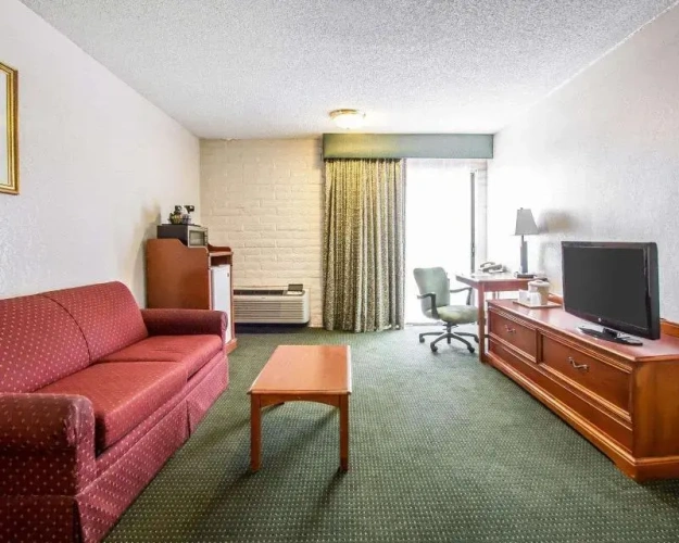 Standard Quadruple room with balcony