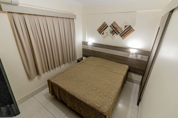 3 Bedrooms Apartment