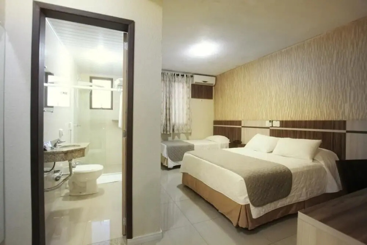 Hotel Real