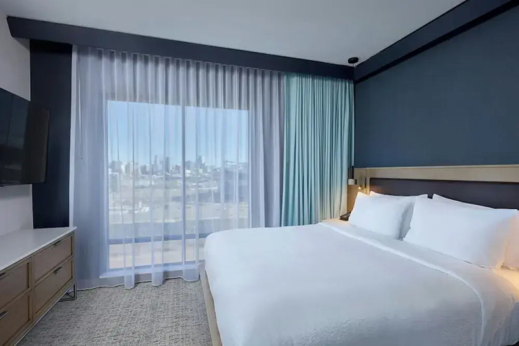 Courtyard by Marriott Denver Downtown West