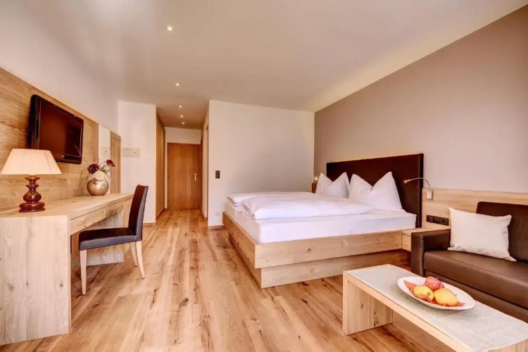 Superior Double room with balcony and with mountain view