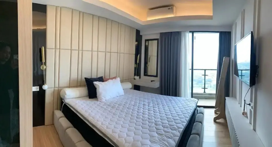 Morich Suite sky house