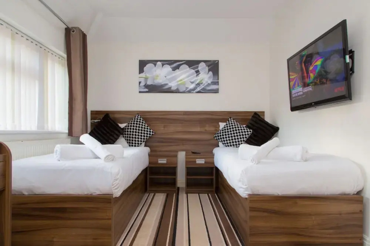 Langley Guest House