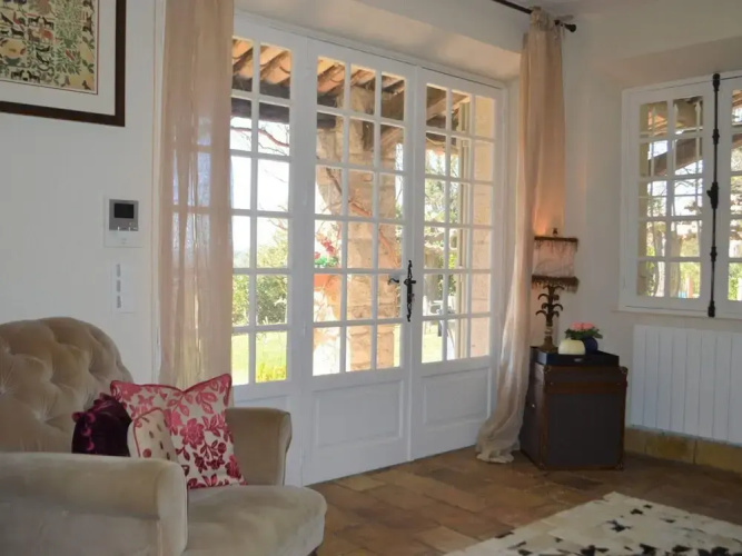 Beautiful Holiday Home With Garden