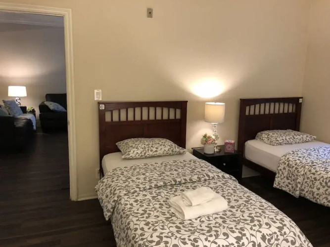 Prime Location For UCLA Students S209