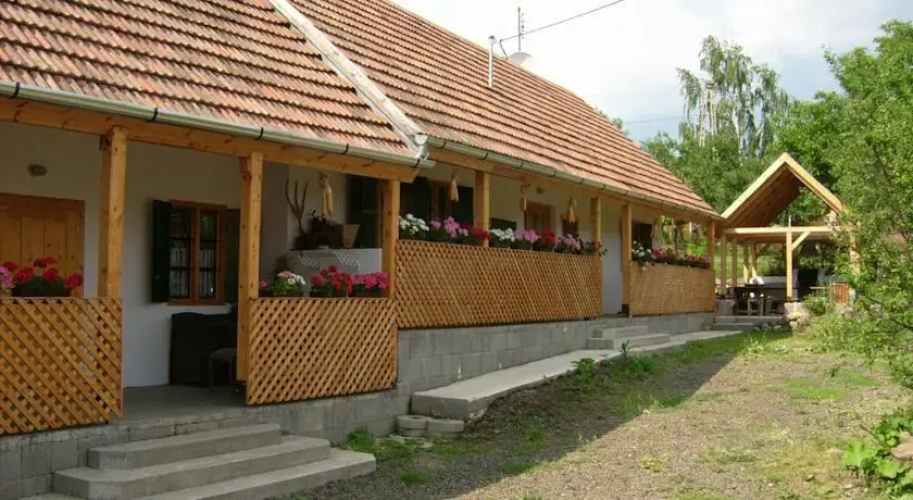 Hétszilvafás Vendégház