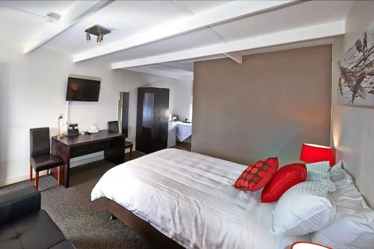 Fig Tree Motel