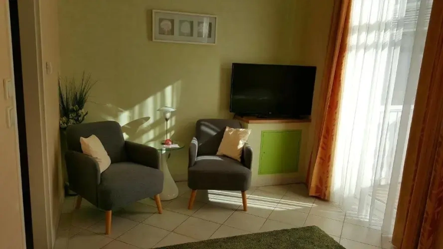 Standard Twin room with balcony