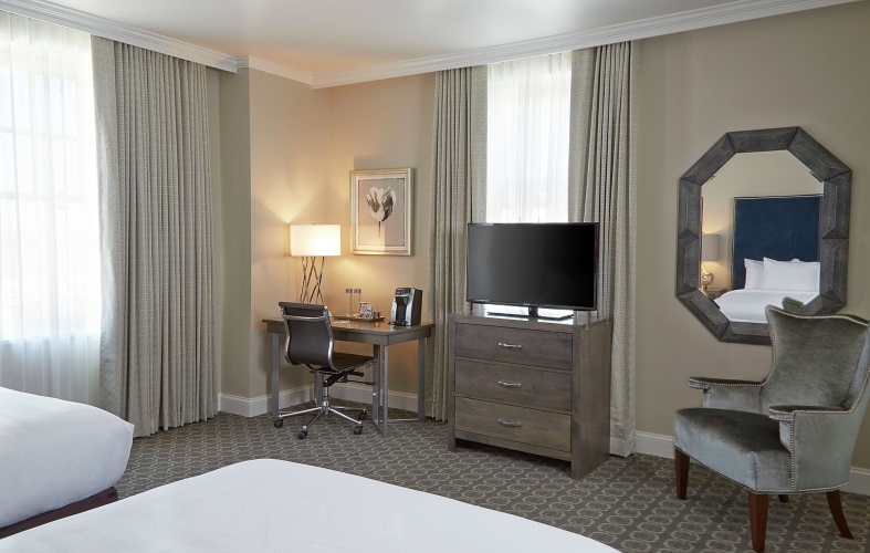 Redmont Hotel Birmingham, Curio Collection by Hilton photo 11