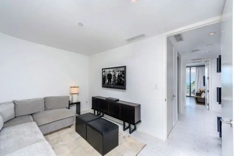 Collins Avenue Condo #90426