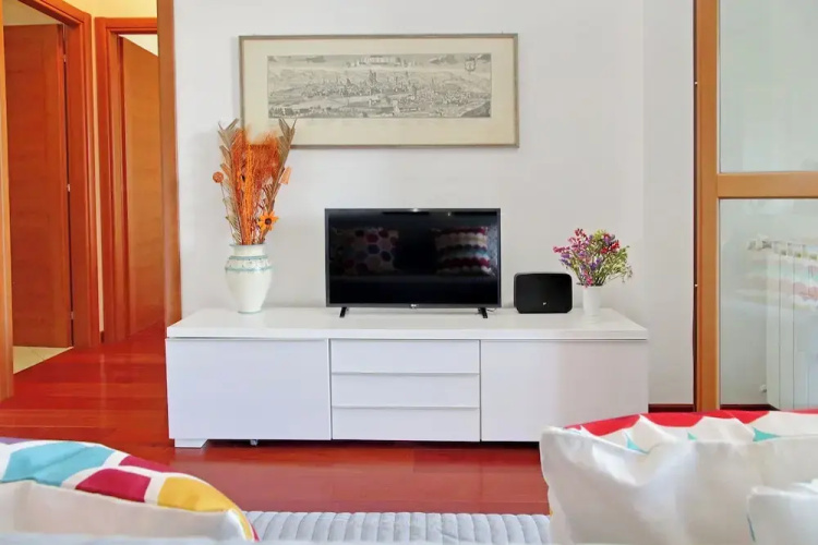 Modern Flat with terrace near Eataly