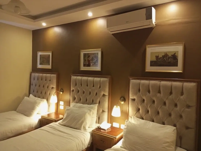 Standard Triple room
