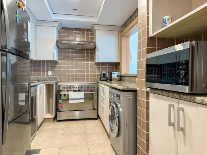 Upgraded 2BR Apartment at the Beach - Shoreline 1