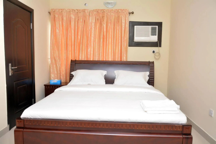 Habitat Suites International Apartment