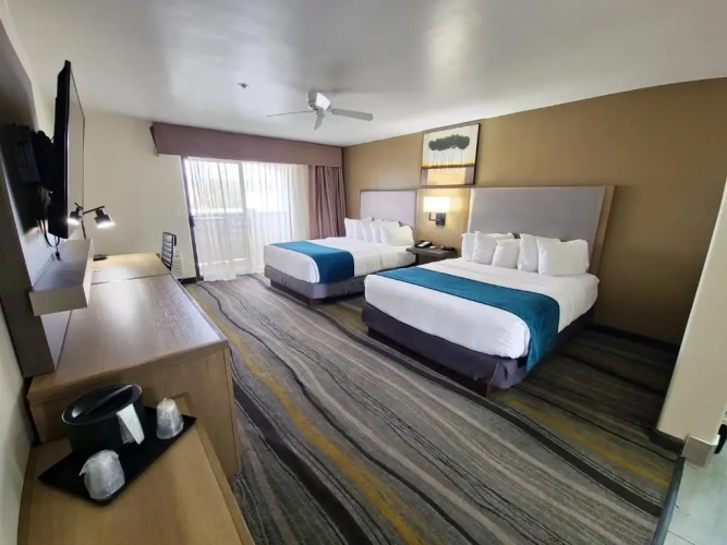 Standard Quadruple room