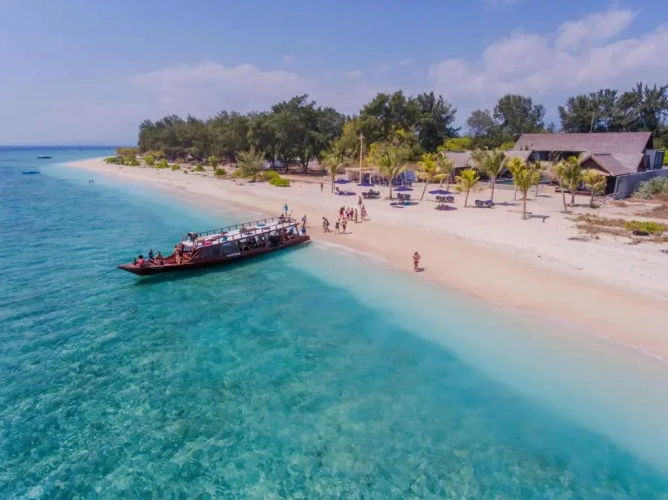 Villa beachfront