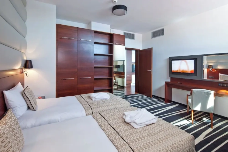 Executive Suite