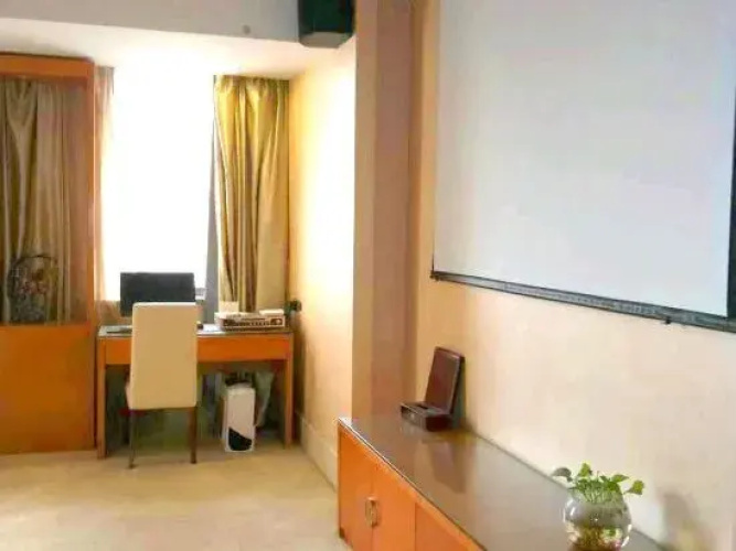 Changxing Changhong Theme Hotel