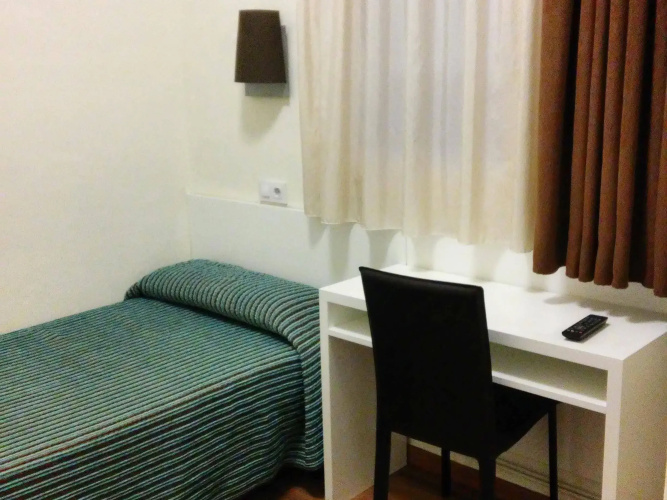 Hostal Lesseps