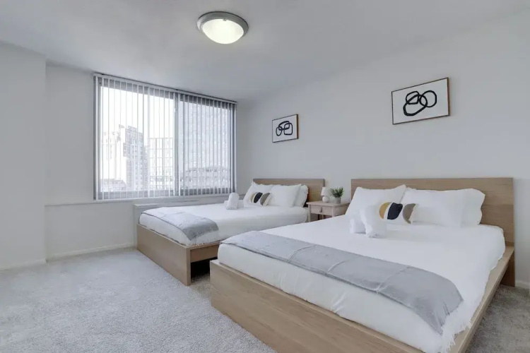 Stylish & Spacious 2BR in Crystal City