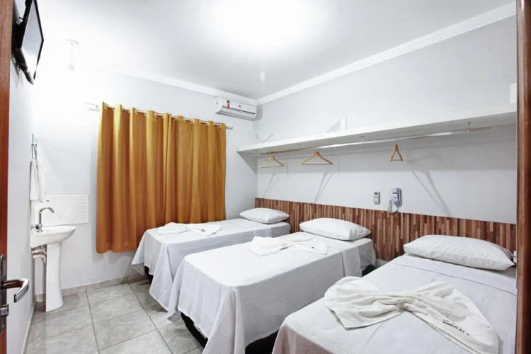 Hotel Cerrado