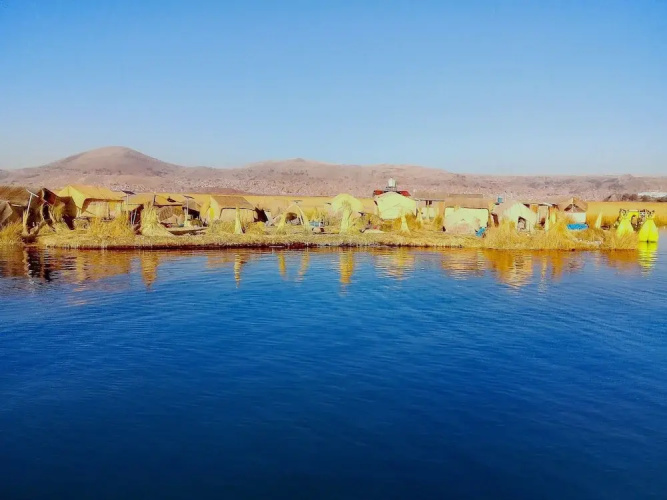 Uros Suma Jakana Lodge