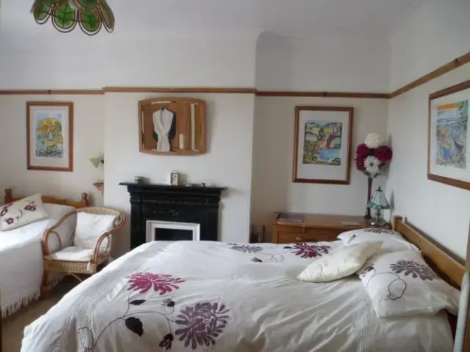 Holly House