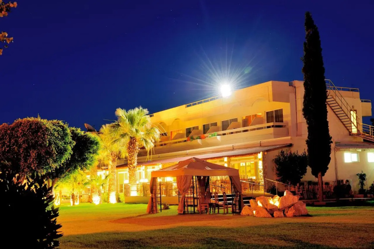 Delfinia Resort