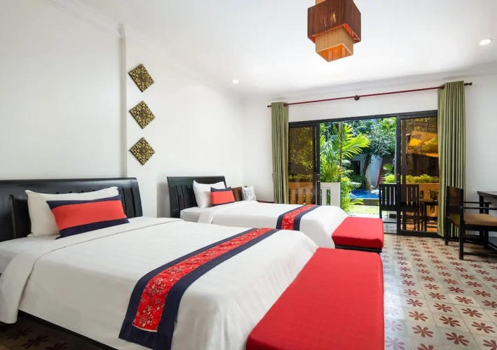 Deluxe Twin room with view
