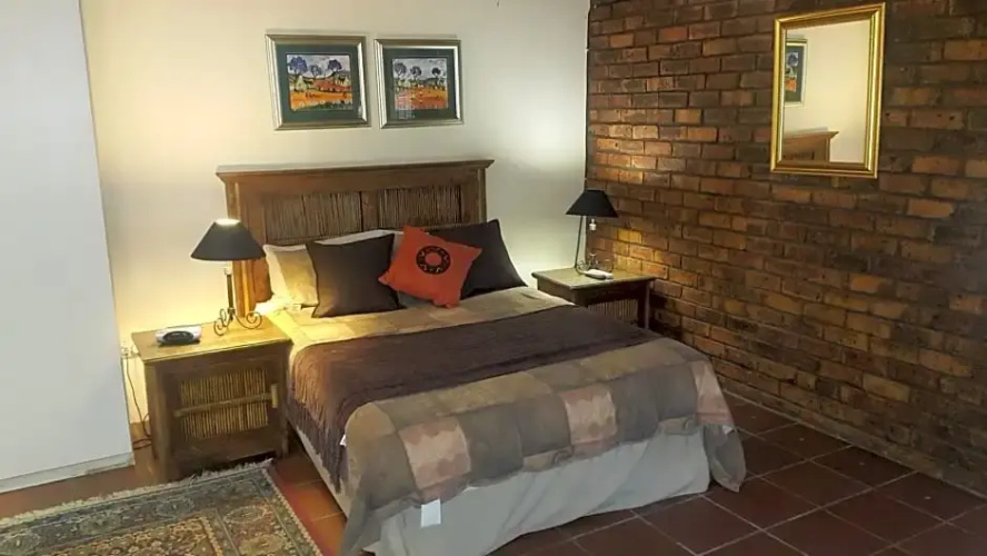 Albatross Bed And Breakfast