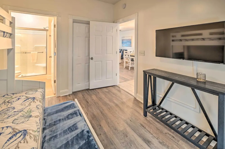 Myrtle Beach Resort Retreat w/ Pool & Pond Views!