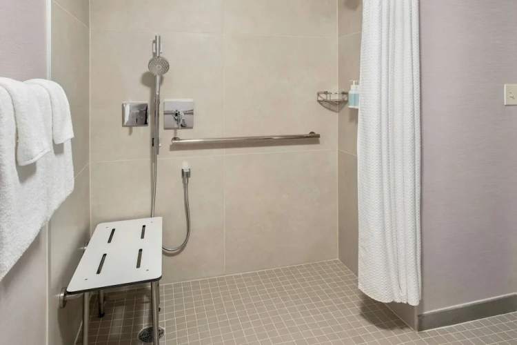 1 Bedroom Suite